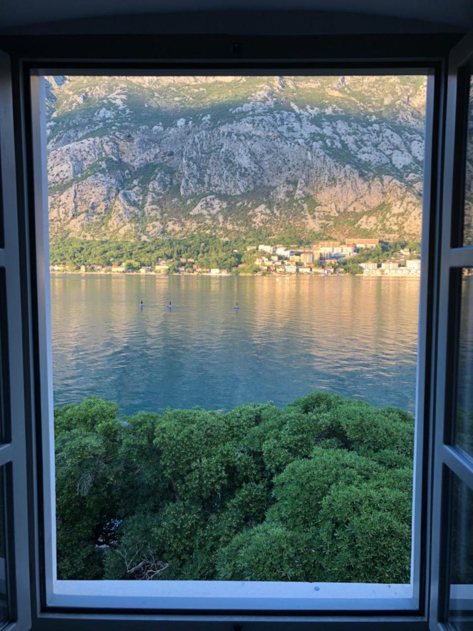 Palazzo Sbutega Bed and Breakfast Kotor Exteriör bild