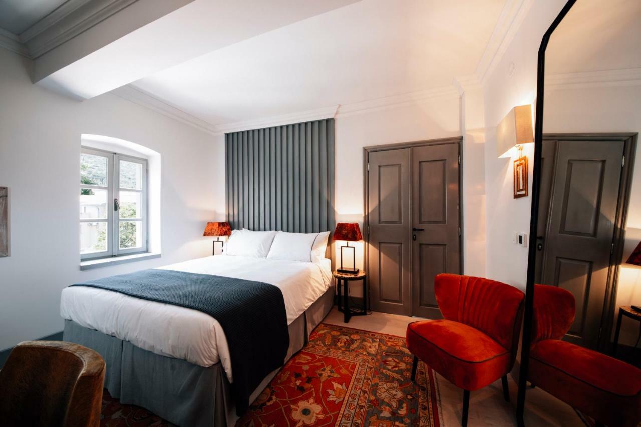 Palazzo Sbutega Bed and Breakfast Kotor Exteriör bild