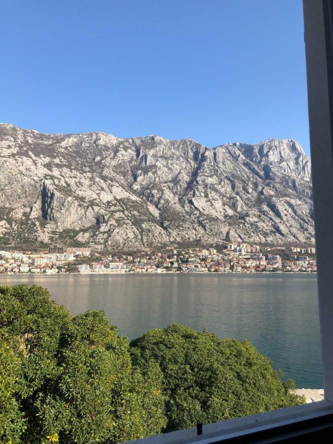 Palazzo Sbutega Bed and Breakfast Kotor Exteriör bild
